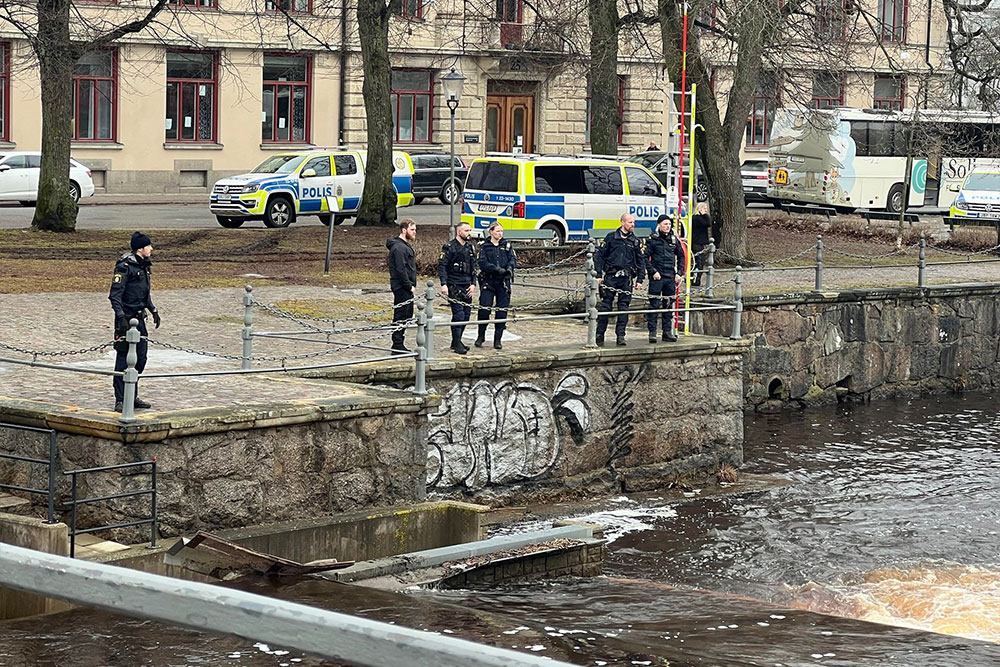 Stort polispådrag vid Svartån i centrala Örebro – Örebro Tribune